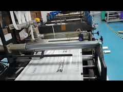 注文のロゴの防水衣類はどうさ引き袋の白いパッキング袋の封筒を押した