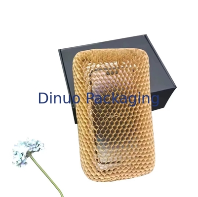 技術のクラフトの蜜蜂の巣の包装紙の網は化粧品のガラス ビンのパッキングを耐震性置いた