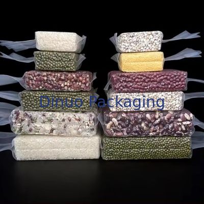 透明な真空袋と様々な穀物印刷