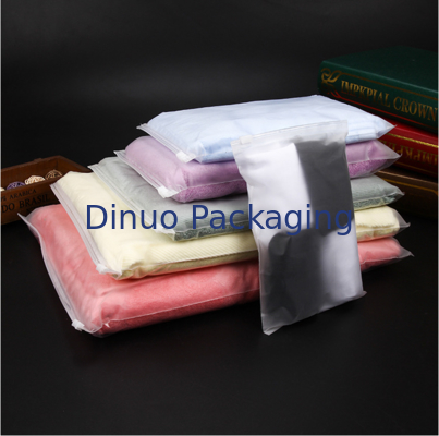 プリントされたロゴとカスタムセルフシール CPEジッパーバッグ フロストプラスチックジッパーロックバッグ