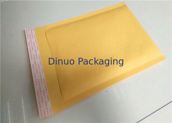 耐熱性クラフトの泡郵便利用者、泡は出荷のための封筒にパッドを入れました