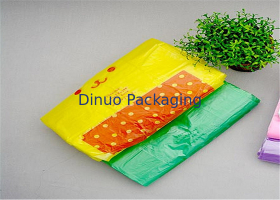 320*400mmのハンドル、プラスチック買い物袋の習慣のロゴが付いているプラスチック多パック袋